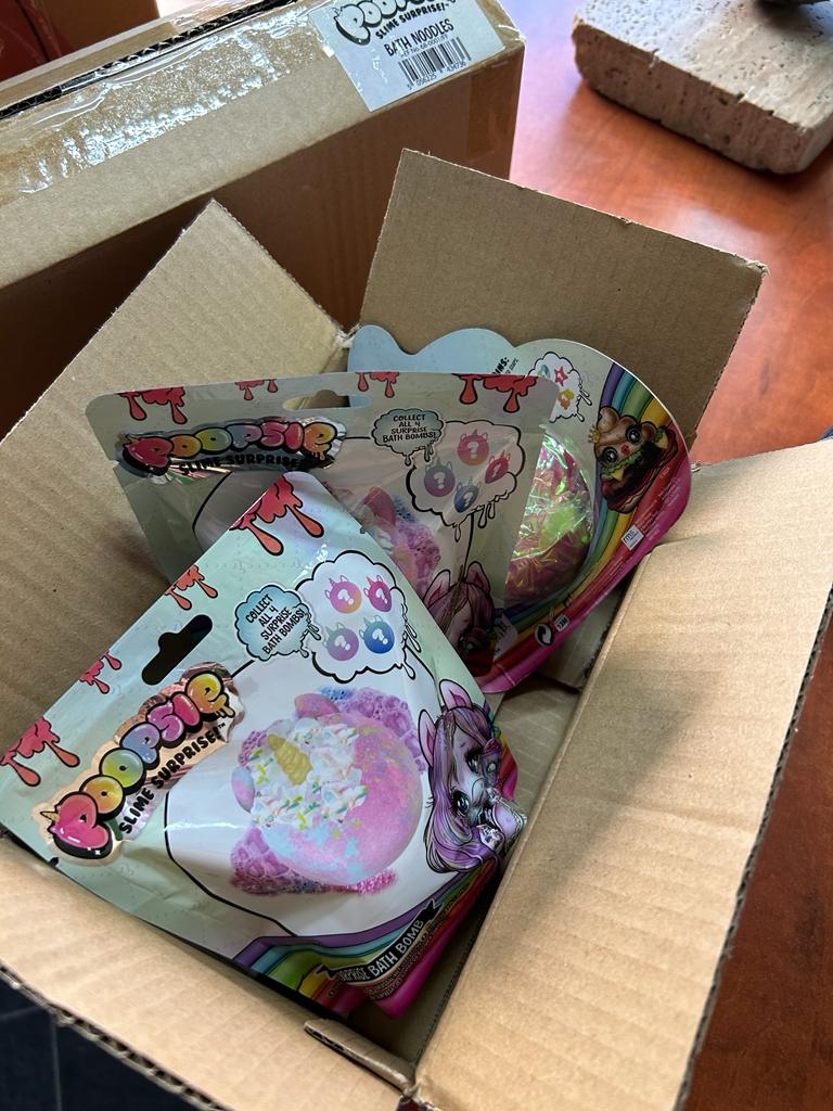 Poopsie Slime Surprise! - set 2 bombe de baie + set 2 sapunuri
